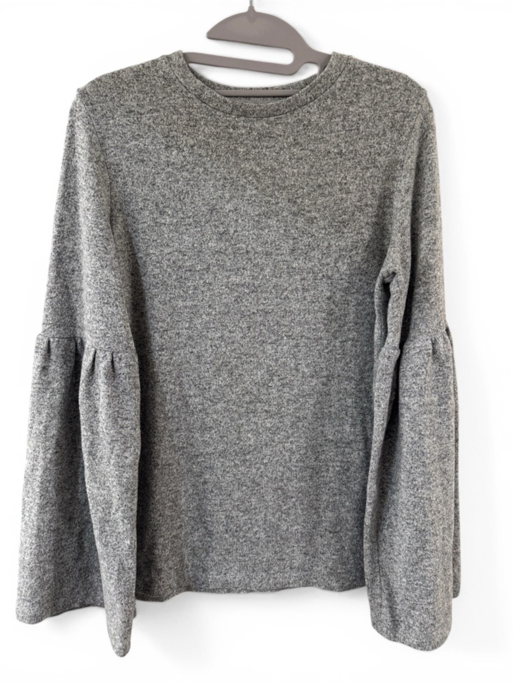 Zara - Women's Gray Long-Sleeve Knit Sweater with Subtle Puff Sleeves - Size S